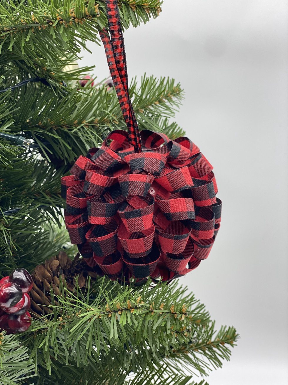 Shatterproof Indoor and Outdoor Plastic Christmas Ornaments Christmas Balls for Christmas Decorations