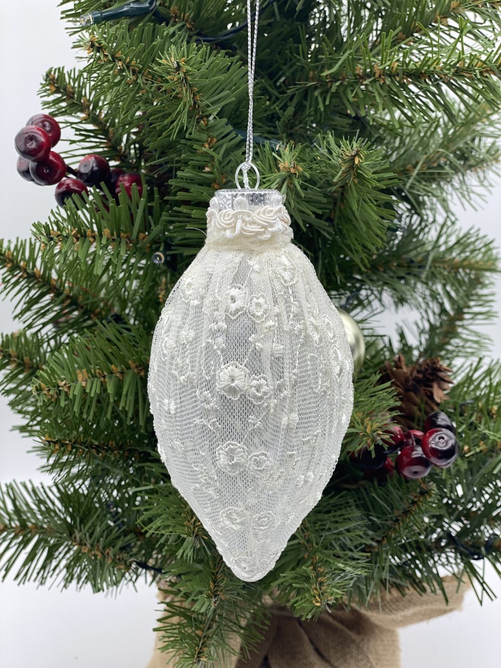 Handmade Custom Xmas Ornament White Cloth Christmas Ball for Home and Room Decoration